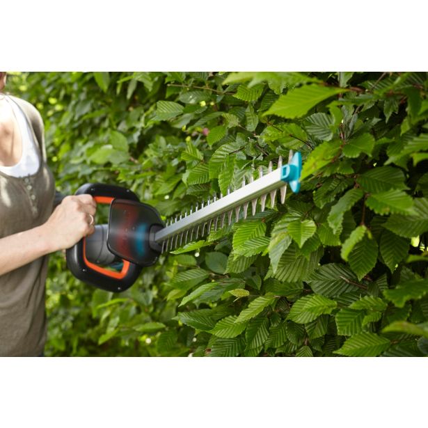 AKUM. ŠKARJE ZA ŽIVO MEJO GARDENA COMFORTCUT 50/18V P4A SET