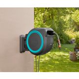 GARNITURA ZA ZALIVANJE GARDENA STENSKI NOSILEC ZA CEV 25 ROLL-UP AUTOMATIC