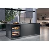 HLADILNA VITRINA LIEBHERR UWTGB 1682