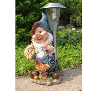 FIGURA, OKRASNA PALČEK S SOLARNO ULIČNO SVETILKO V 45 CM