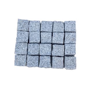 KAMNITA KOCKA GRANITNA KOCKA CU10 8/10 10X10X10 KLESANA SVETLA