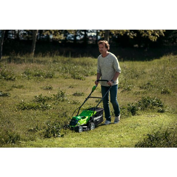 AKUMULATORSKA KOSILNICA GREENWORKS 40V 35 CM Z 2AH BATERIJO IN POLNILNIKOM